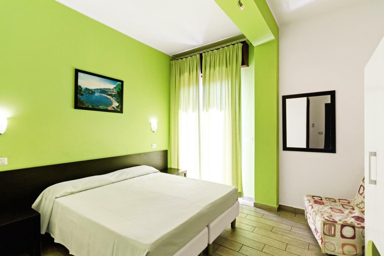 גיארדיני נאקסוס Seaview Terrace Sunny Apartment מראה חיצוני תמונה