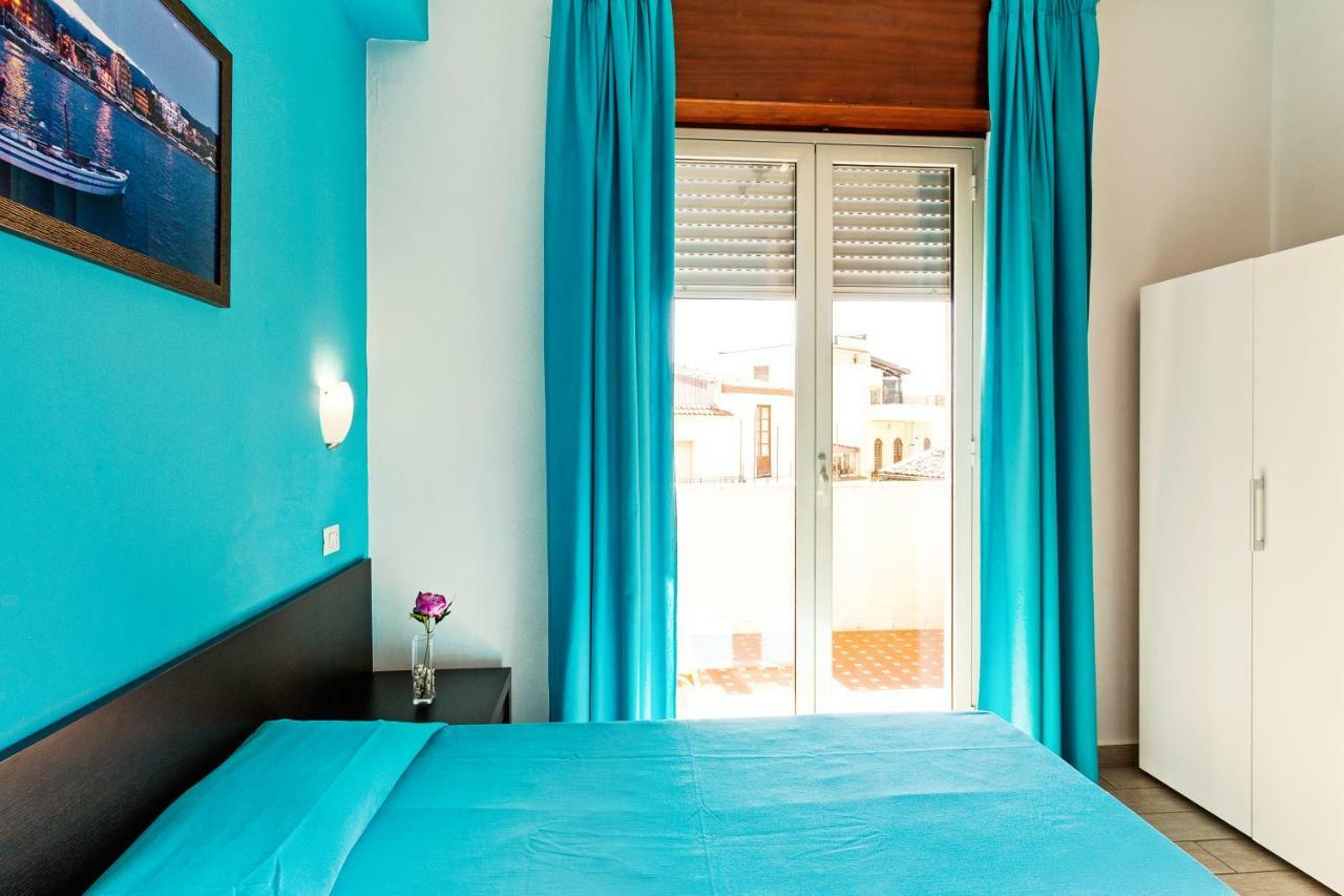 גיארדיני נאקסוס Seaview Terrace Sunny Apartment מראה חיצוני תמונה